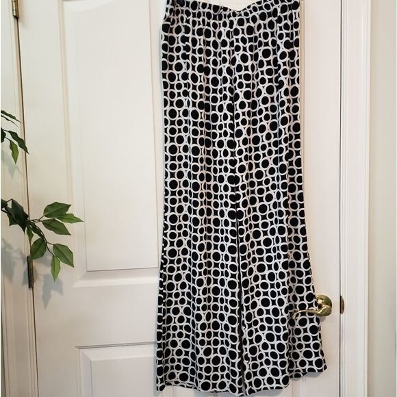 Calvin Klein Pants  - Picture 4 of 6